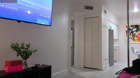 MiamiWorld online show from May 24, 8:30 am