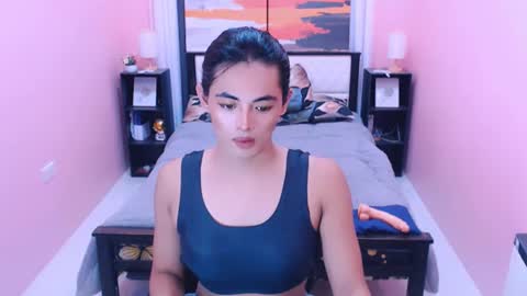 Snapshot of miamoreamara69 chatting on July 5, 8:43 am miamoreamara69 online show from July 5, 8:43 am