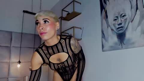 Mia Morgann online show from December 17, 3:06 pm