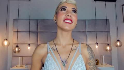 Mia Morgann online show from December 20, 11:43 am