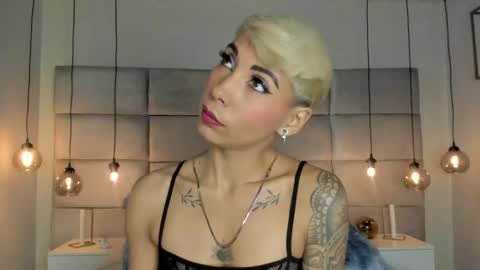 Mia Morgann online show from December 26, 11:54 am
