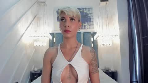 Mia Morgann online show from December 28, 3:04 pm