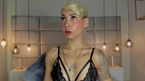 Mia Morgann online show from January 2, 11:52 am