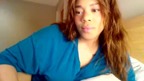 MiaMuffn online show from December 8, 8:41 am