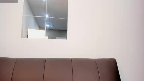 Mia online show from January 10, 8:16 am