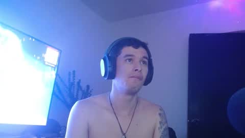 Snapshot of miaou_miaou chatting on January 13, 7:11 am miaou_miaou online show from January 13, 7:11 am