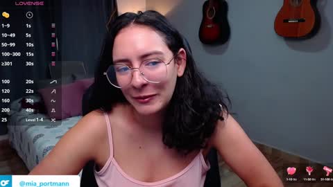 MIAPORTMANN online show from December 3, 12:06 pm