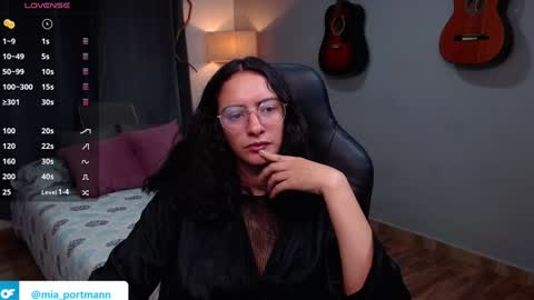 MIAPORTMANN online show from December 5, 3:17 pm