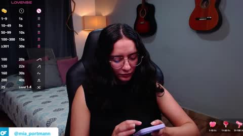 MIAPORTMANN online show from January 11, 3:42 pm