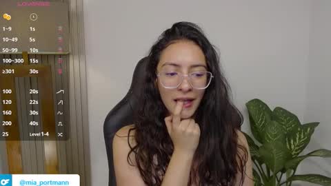 MIAPORTMANN online show from February 10, 9:57 am