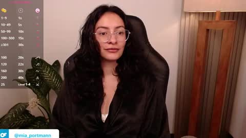 MIAPORTMANN online show from March 29, 10:59 am