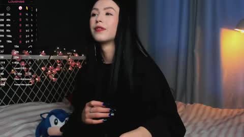 Liz online show from June 4, 4:57 pm