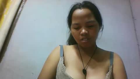 miarii online show from May 8, 8:41 am