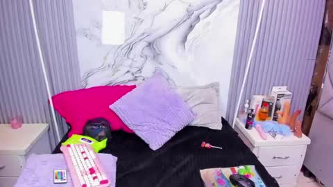 Snapshot of miarose_69 chatting on July 4, 4:40 am Miarose 69 online show from July 4, 4:40 am