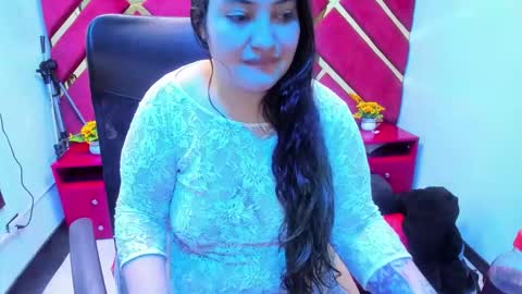 MiaRouse online show from February 13, 6:20 am