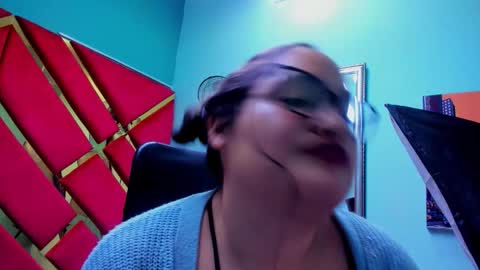 MiaRouse online show from February 19, 4:19 am