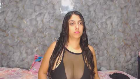 miarouse1531 online show from December 2, 10:49 pm