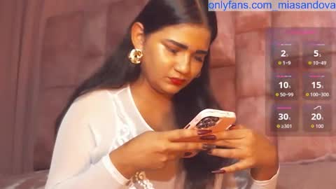 Snapshot of miasandoval_22 chatting on October 25, 8:03 pm miasaandovaal 22 online show from October 25, 8:03 pm