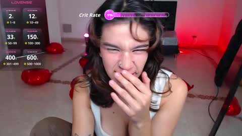 Snapshot of miascarlet_16 chatting on October 20, 1:55 pm miascarlet_16 online show from October 20, 1:55 pm