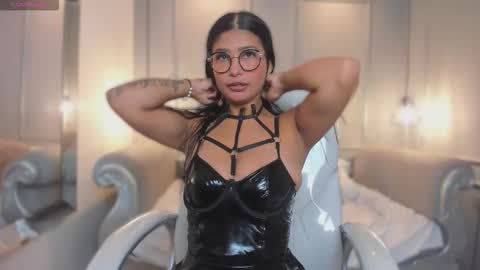 Snapshot of miasmit_ chatting on February 21, 3:18 am Mia online show from February 21, 3:18 am