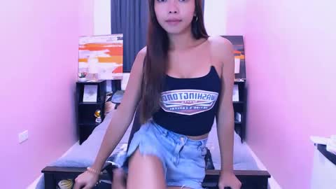 Pau and jence online show from May 2, 2:16 am