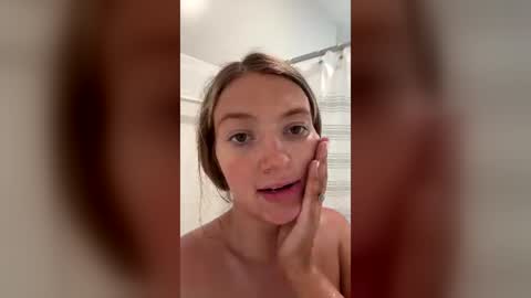 Snapshot of miasmith_001 chatting on June 15, 2:14 am miasmith_001 online show from June 15, 2:14 am