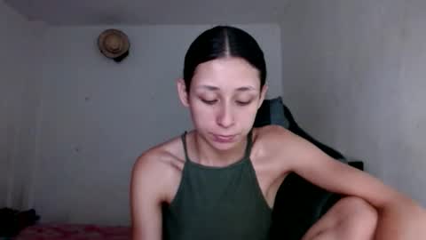 mia online show from February 12, 9:10 pm