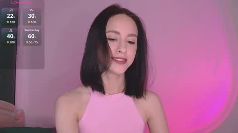 Mia online show from October 8, 6:22 am