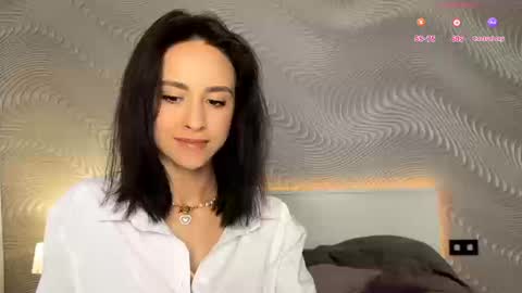 Mia online show from March 12, 6:52 am