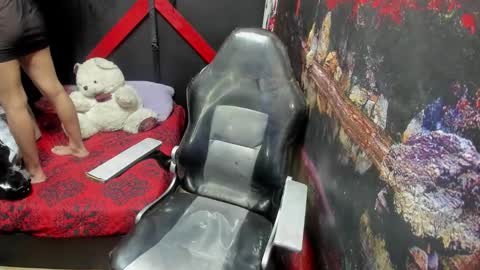 Mariana online show from October 16, 2:07 pm