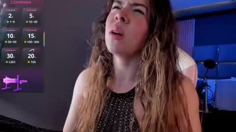 Snapshot of miatorres4 chatting on November 14, 4:33 am miatorres4 online show from November 14, 4:33 am