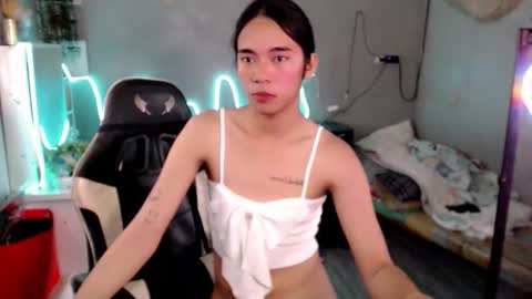 Snapshot of miatrixs chatting on February 26, 6:01 am Mia online show from February 26, 6:01 am