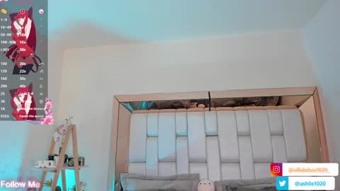 Snapshot of miavillalobos_ chatting on January 24, 4:39 pm Mia Villalobos online show from January 24, 4:39 pm