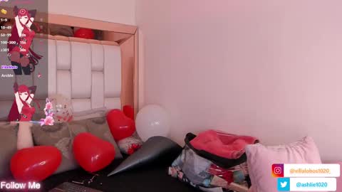Snapshot of miavillalobos_ chatting on February 14, 10:14 pm Mia Villalobos online show from February 14, 10:14 pm
