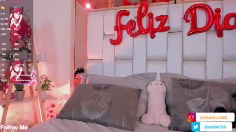 Snapshot of miavillalobos_ chatting on February 18, 6:58 pm Mia Villalobos online show from February 18, 6:58 pm