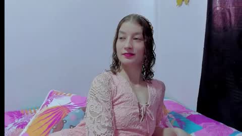 Snapshot of miavolkova_ chatting on February 28, 6:53 pm Chloe online show from February 28, 6:53 pm