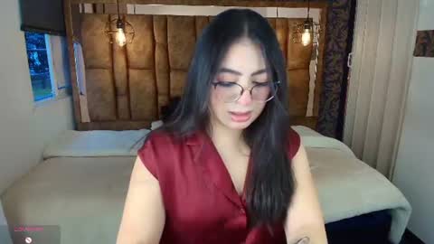 Snapshot of miawils_ chatting on June 20, 11:13 am M I A W I L S online show from June 20, 11:13 am
