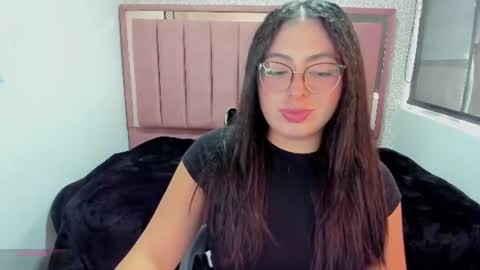 Snapshot of miawils_ chatting on July 1, 7:13 pm M I A W I L S online show from July 1, 7:13 pm