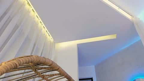 Mia online show from February 4, 3:33 am