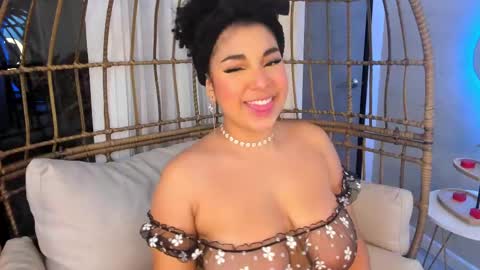 Mia online show from February 19, 4:01 am