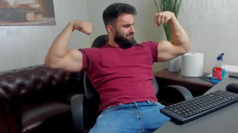 Snapshot of micahlane chatting on October 31, 5:41 am MicahLane online show from October 31, 5:41 am