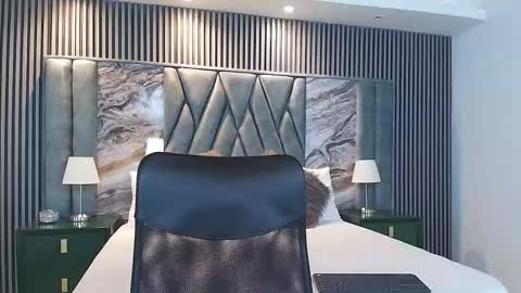 Michael online show from February 11, 7:52 pm