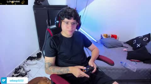 michael independent model  online show from March 4, 1:01 am