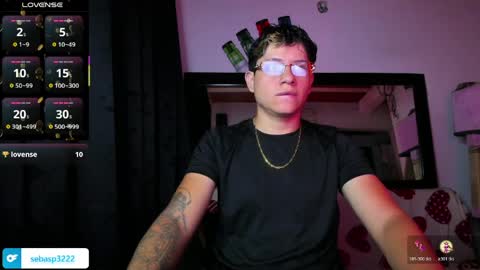 Snapshot of michael_kendall0 chatting on April 8, 10:32 pm michael independent model online show from April 8, 10:32 pm