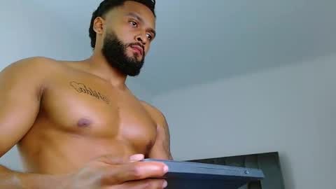 Snapshot of michael_maximo chatting on February 5, 7:35 am maximo online show from February 5, 7:35 am