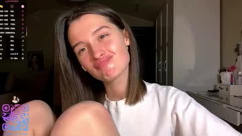 Emily online show from December 15, 2:21 pm