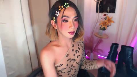 michaelagoddess online show from November 5, 10:54 pm