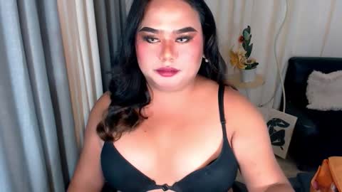 michaelagoddess online show from March 25, 7:09 pm