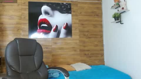 michaelkoiv online show from December 15, 12:20 pm