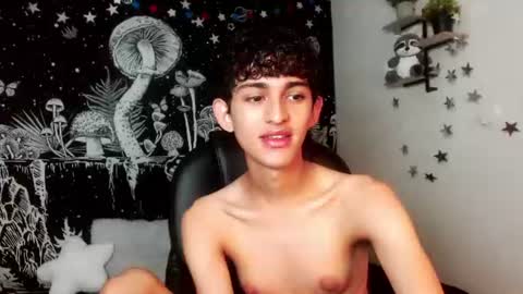 Snapshot of michaelkoiv chatting on July 4, 11:38 am michaelkoiv online show from July 4, 11:38 am